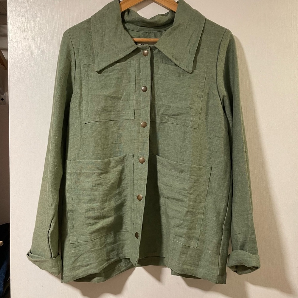 Conscious Clothing linen snap top in sage green